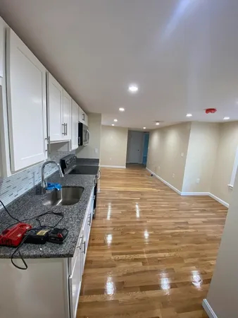 $2,850 | 9 Oxford Street, Unit 3, Lynn, MA 01902