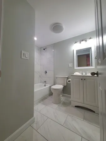 $2,850 | 9 Oxford Street, Unit 3, Lynn, MA 01902