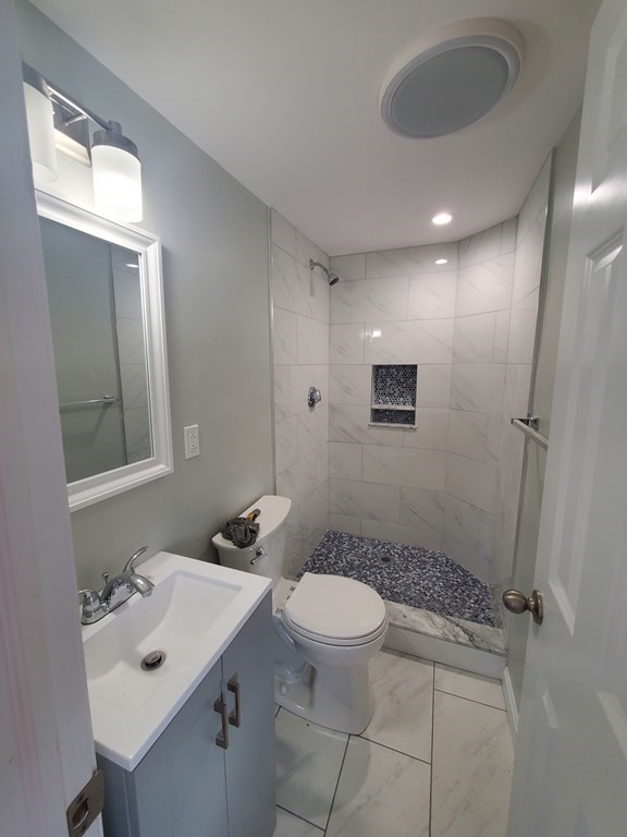 9 Oxford Street, Unit 3 Lynn, MA 01902 - Photo 6 of 16