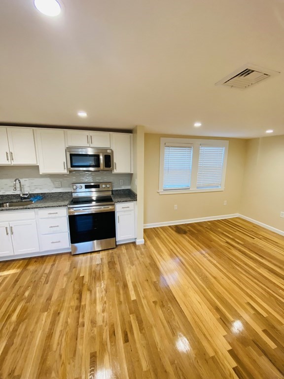 9 Oxford Street, Unit 3 Lynn, MA 01902 - Photo 7 of 16