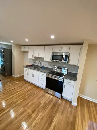 $2,850 | 9 Oxford Street, Unit 3, Lynn, MA 01902