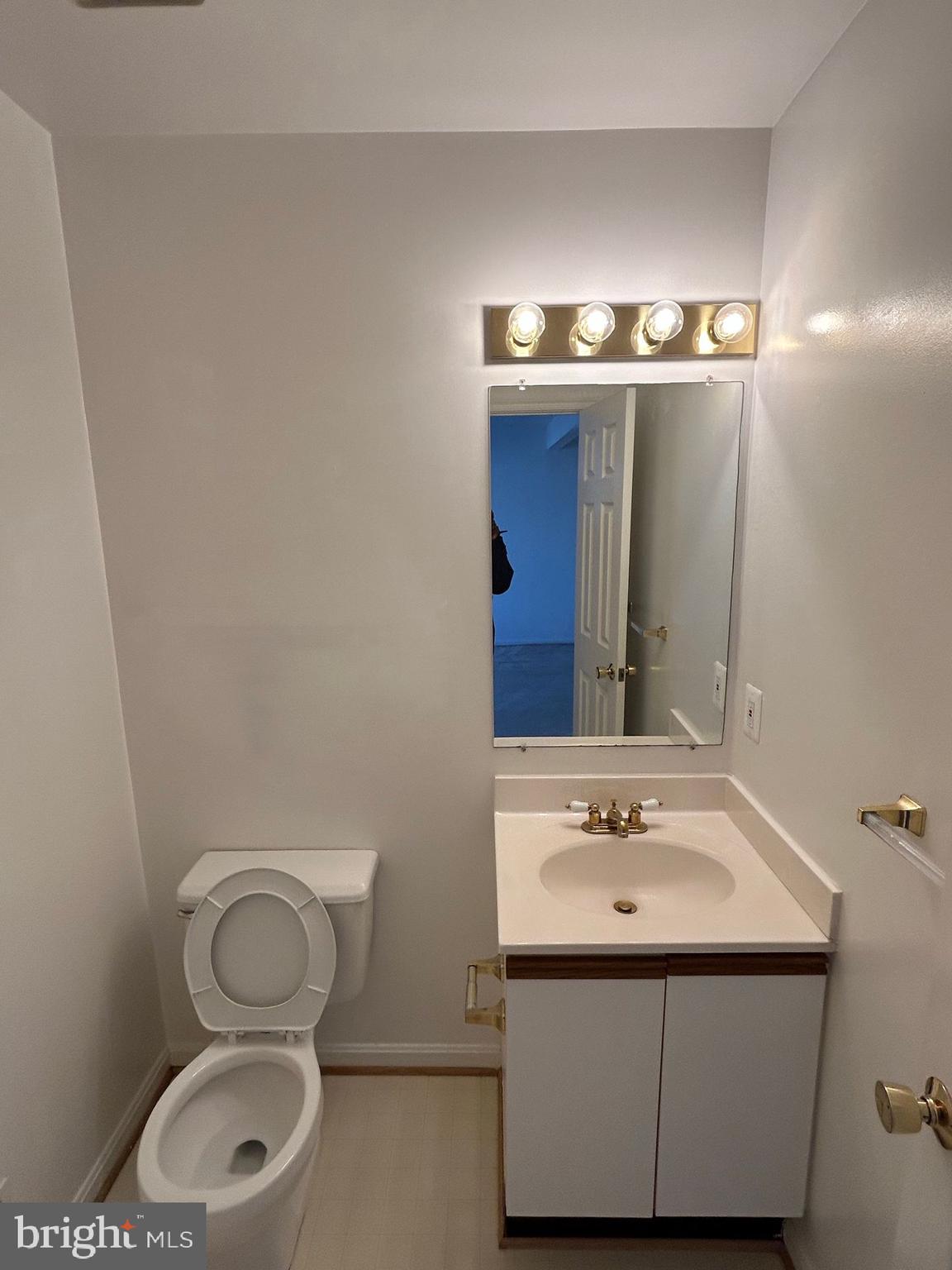 13919 Baton Rouge Court Centreville, VA 20121 - Photo 3 of 16