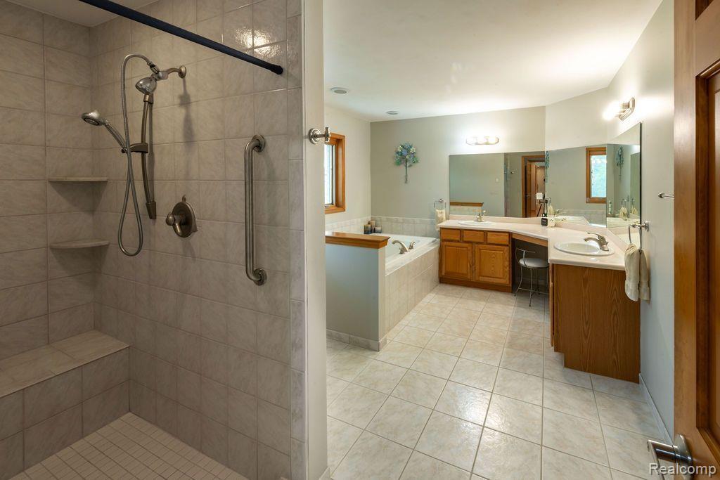 2833 Bullock Road Metamora, MI 48455 - Photo 19 of 34