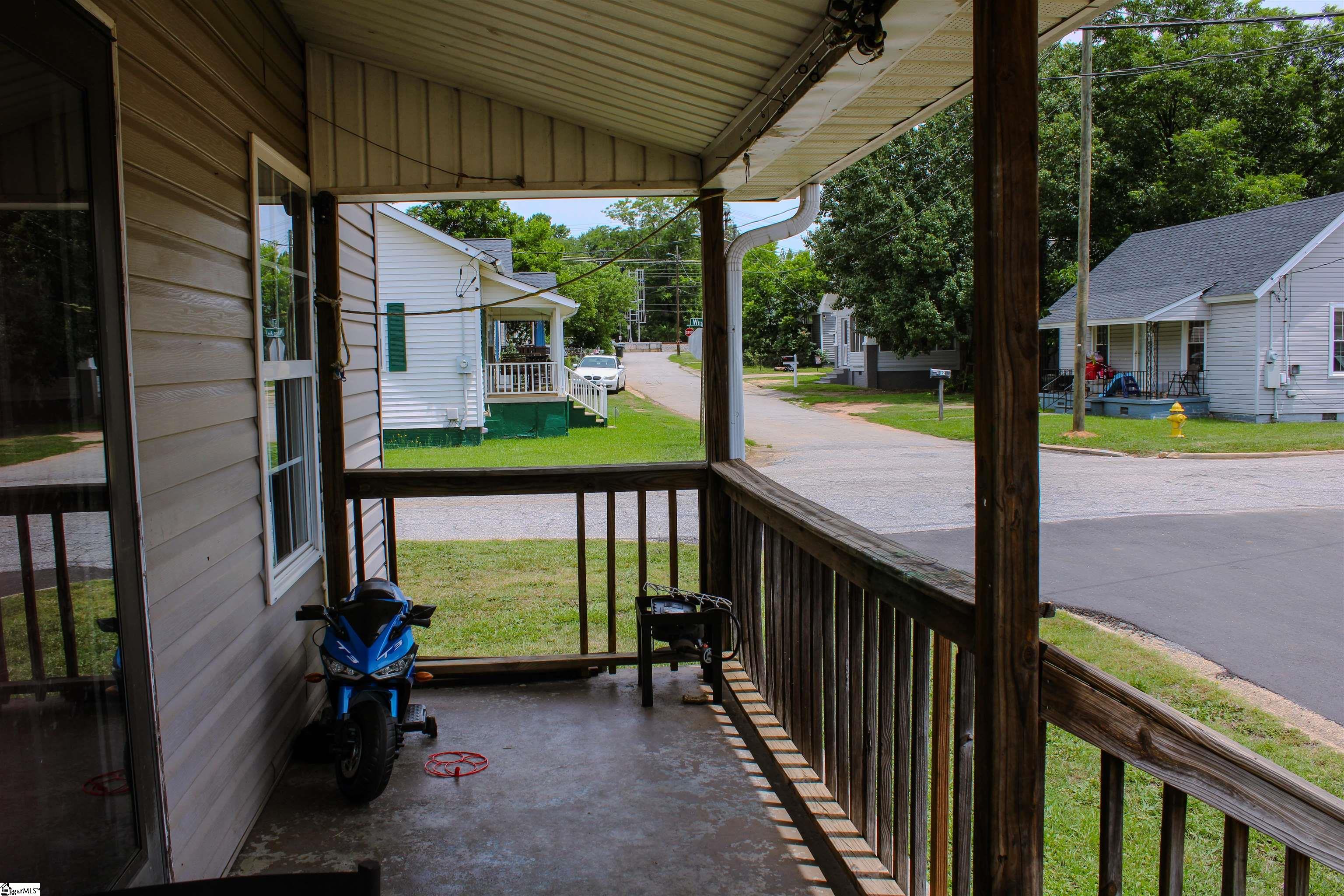 11 5th Street Greer, SC 29651 - Photo 8 of 13