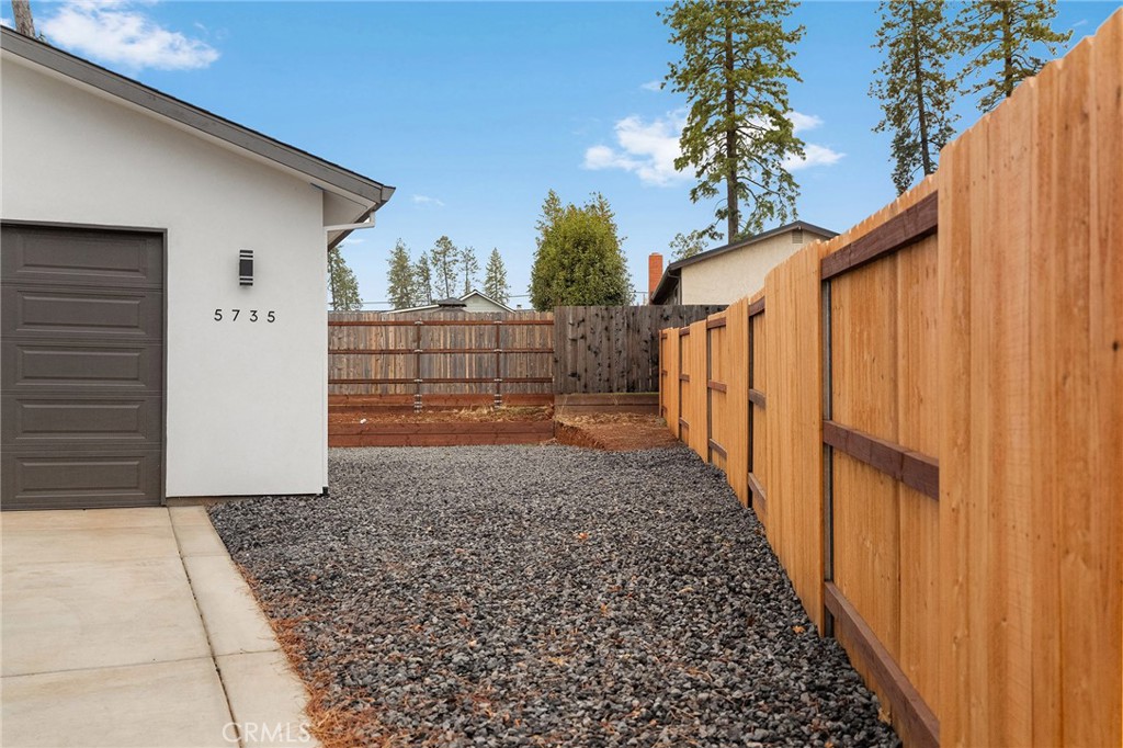 5735 Reed Lane Paradise, CA 95969 - Photo 5 of 55
