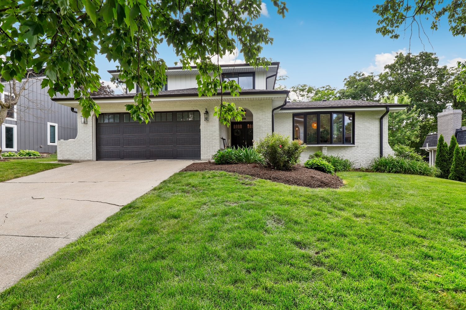 8448 Clynderven Road Burr Ridge, IL 60527 - Photo 1 of 26