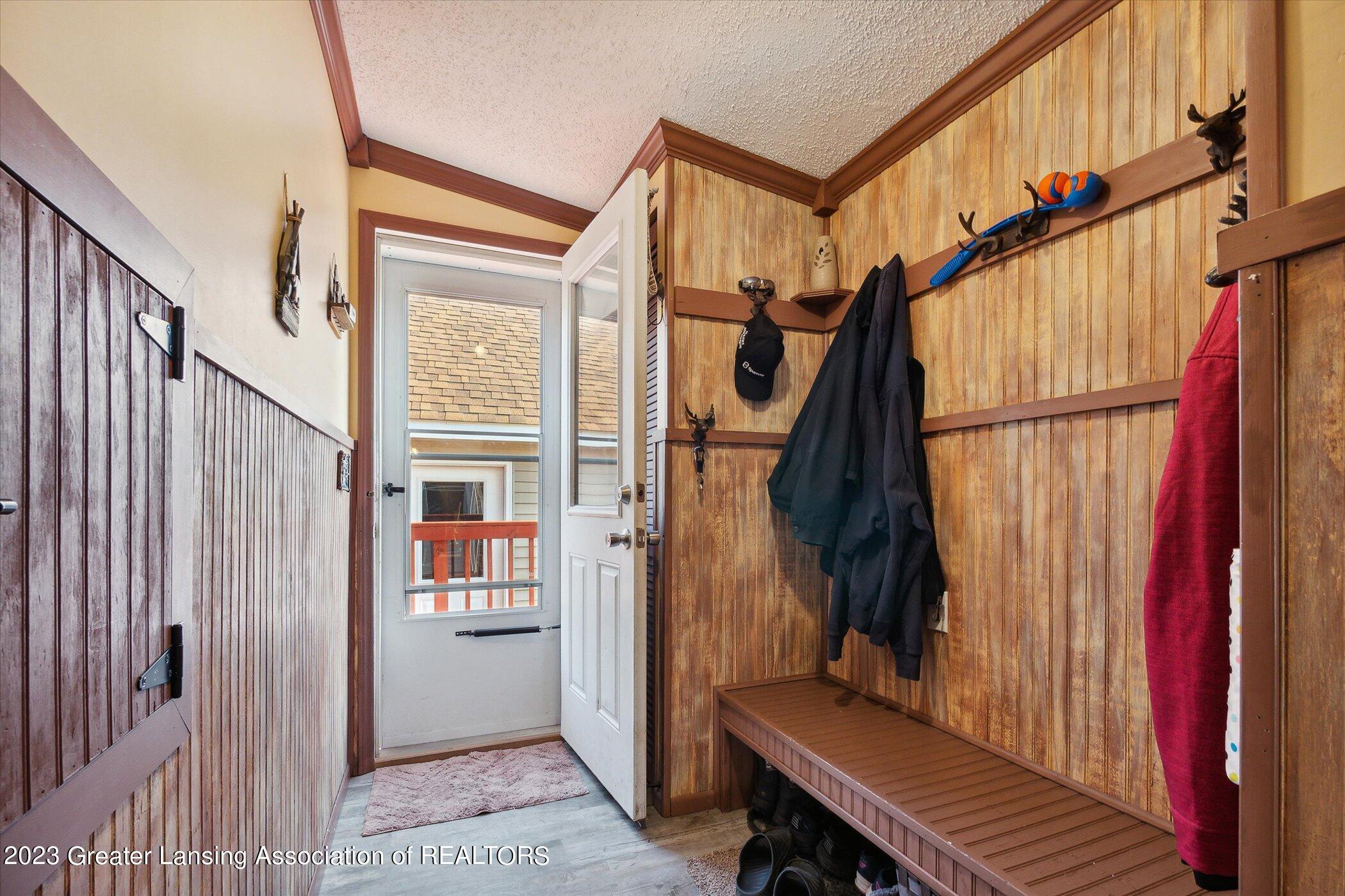 915 North Canal Road Eaton Rapids, MI 48827 - Photo 16 of 31 30-915-N-Canal-Rd-Eaton-Rapids-MI-48827-