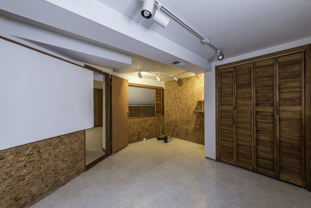 1834 Arbor Court Gurnee, IL 60031 - Photo 24 of 31 a view of entryway with stairs