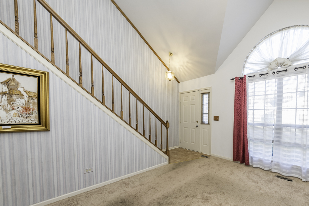 1834 Arbor Court Gurnee, IL 60031 - Photo 10 of 31 a view of hallway with stairs