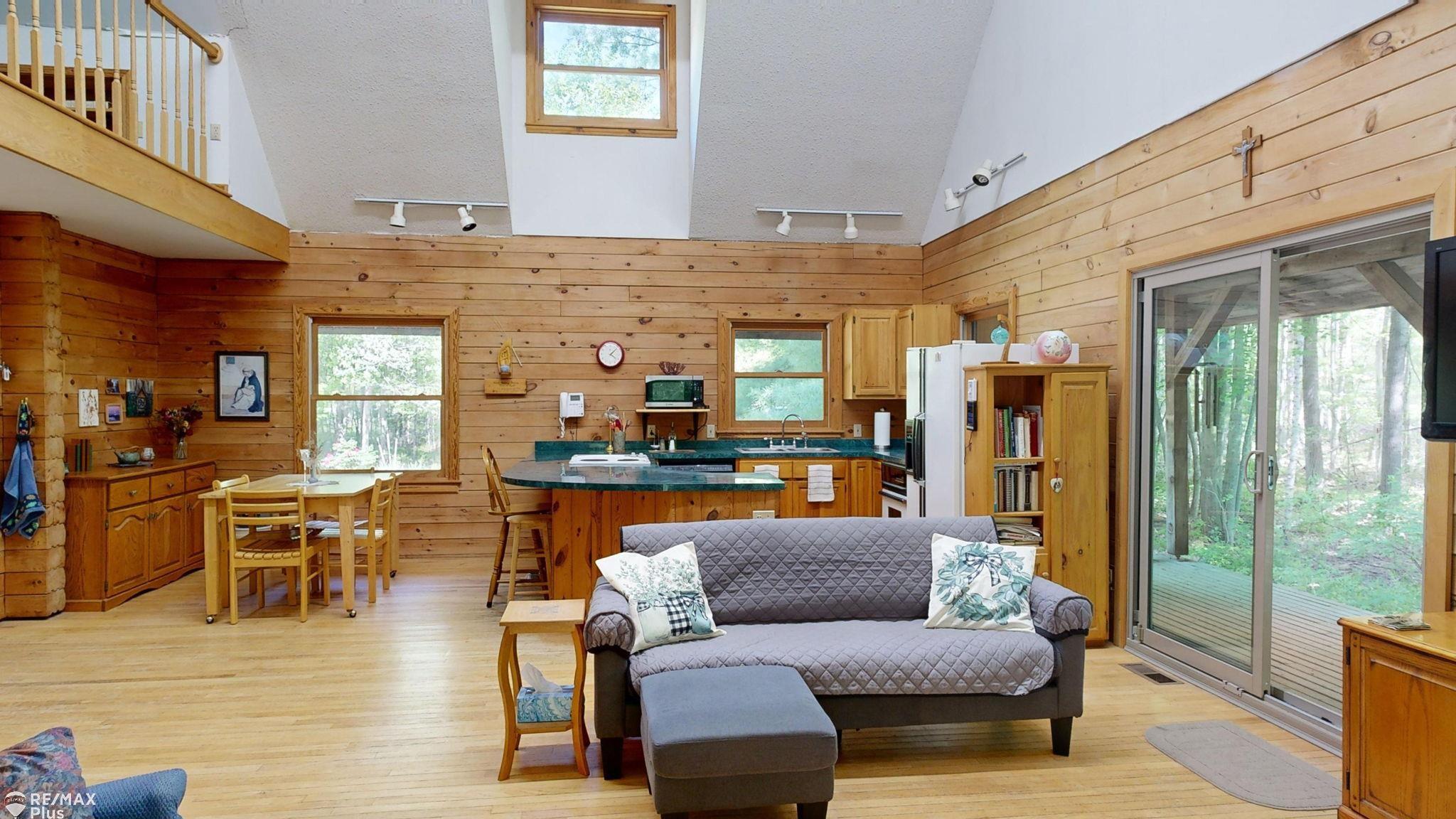 4550 Sheridan Road Vassar, MI 48768 - Photo 27 of 65 50142366-bece3308-14e7-45a0-93c9-7cd110ff9f19.JPG