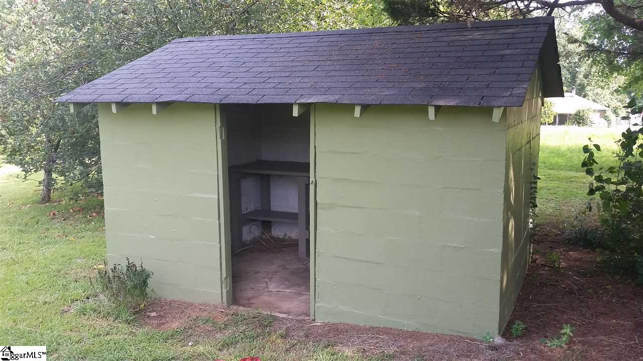 1960 Gap Creek Road Greer, SC 29651 - Photo 9 of 36 Gallery Image 9