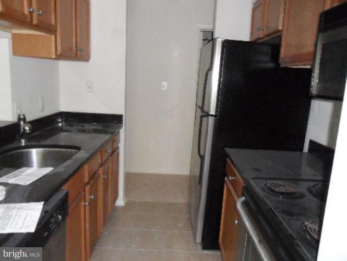 11657 B Chesterfield Court, Unit B Reston, VA 20190 - Photo 5 of 6 Kitchen