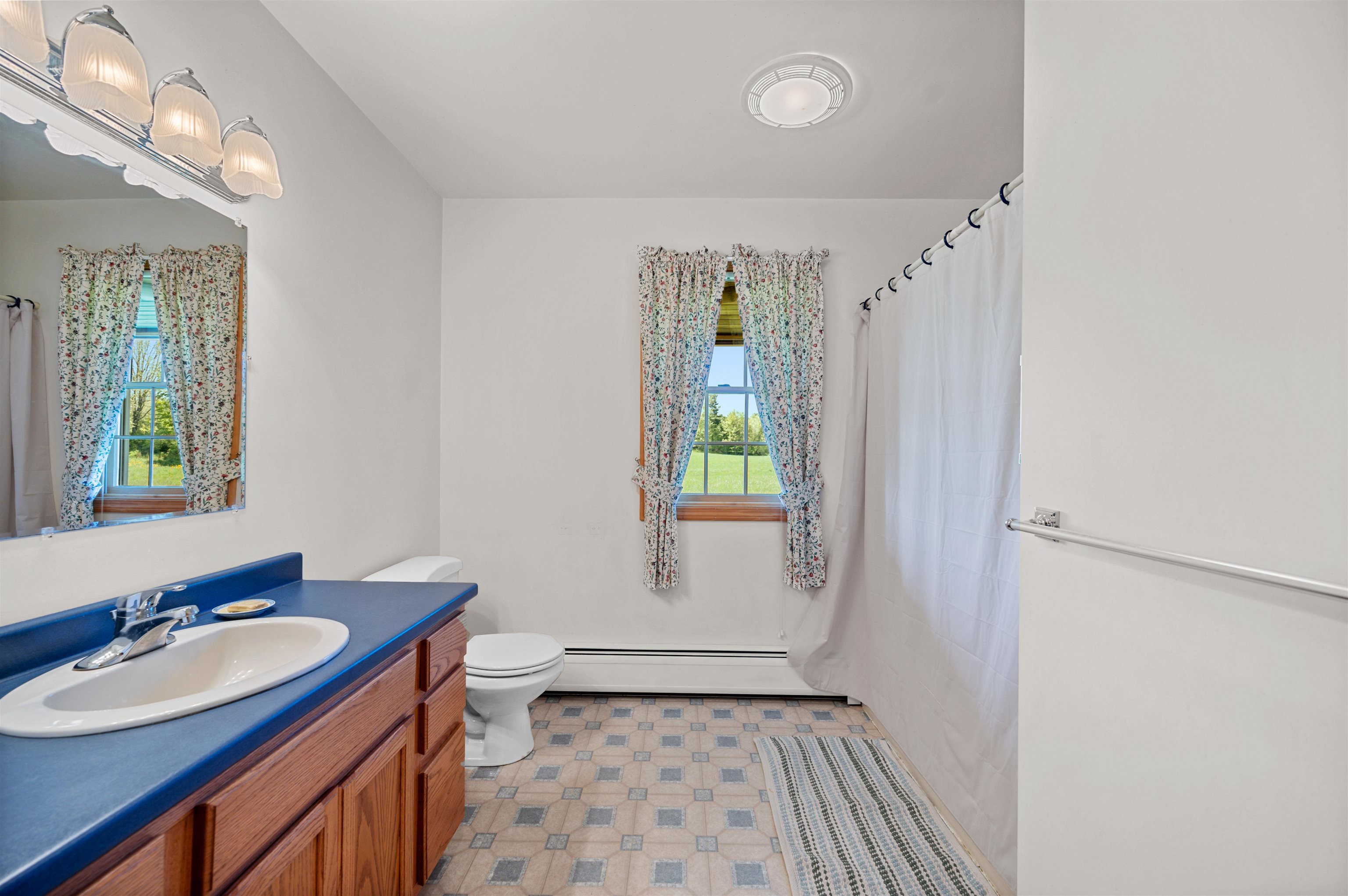 338 Johnson Road Marshfield, VT 05658 - Photo 13 of 45