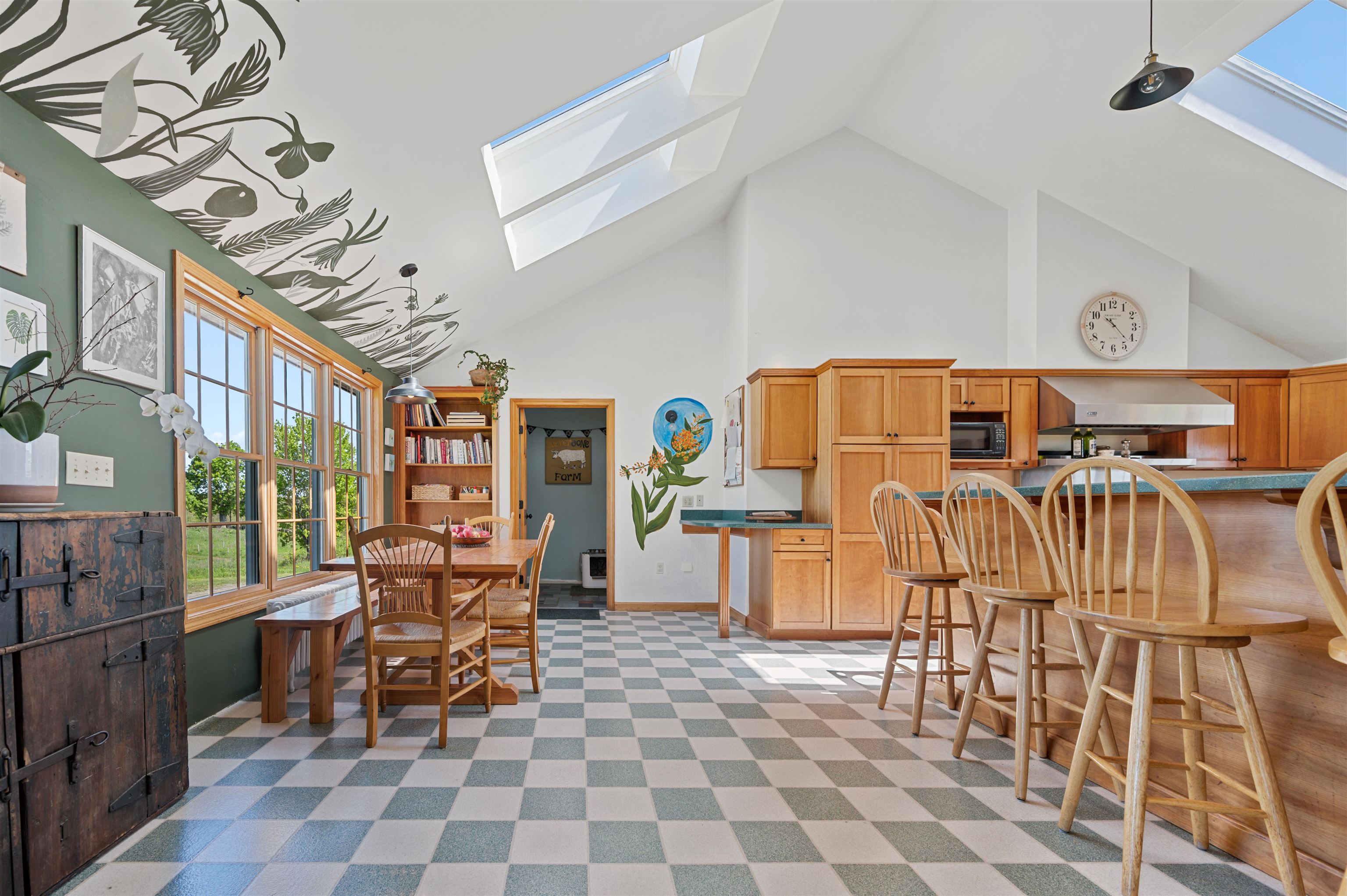 338 Johnson Road Marshfield, VT 05658 - Photo 5 of 45