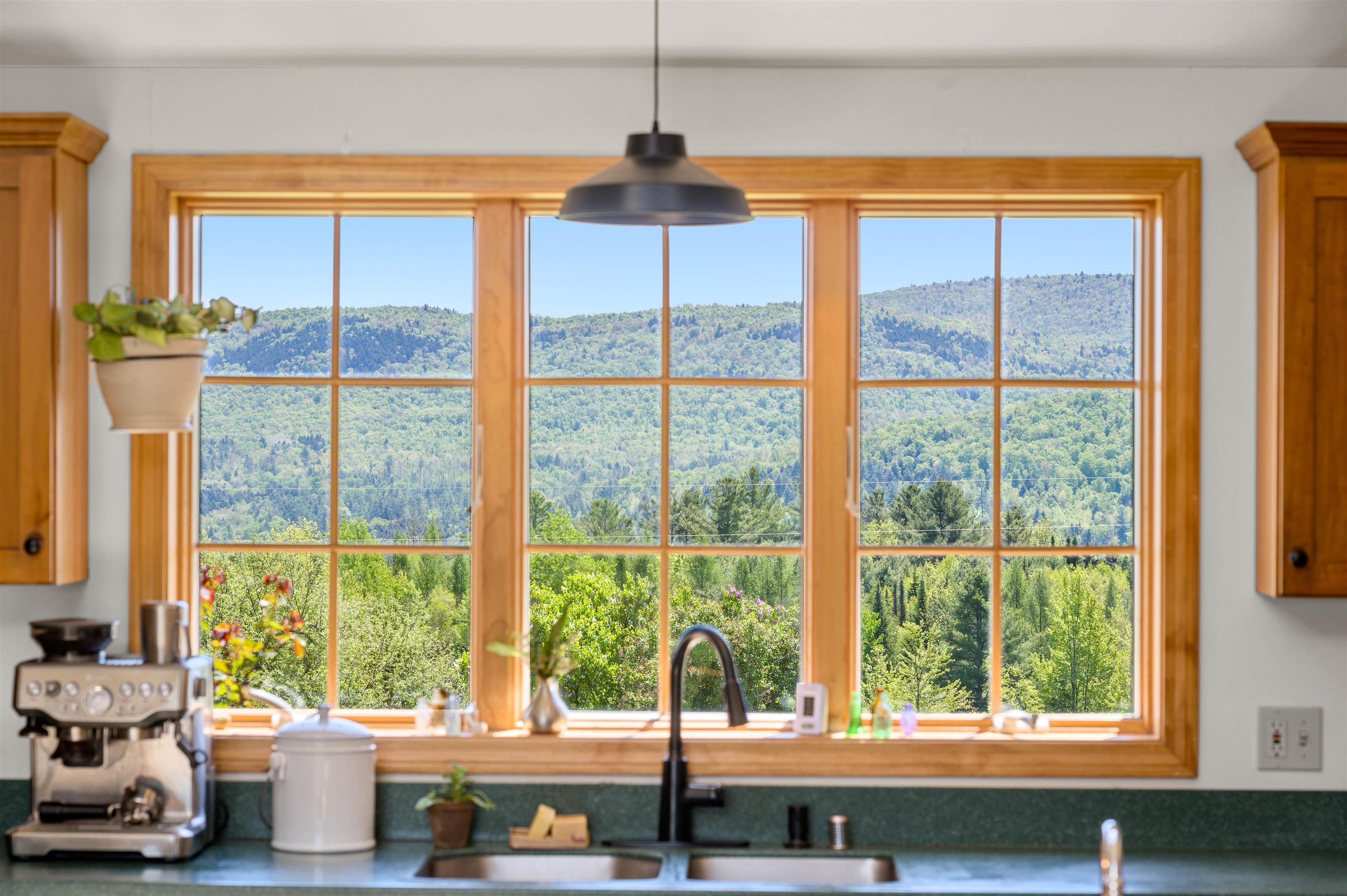 338 Johnson Road Marshfield, VT 05658 - Photo 7 of 45