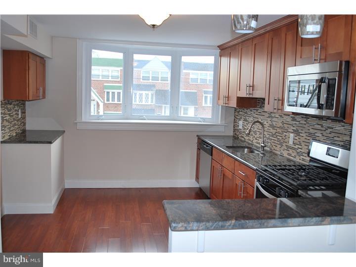 3133 Holly Road Philadelphia, PA 19154 - Photo 2 of 17