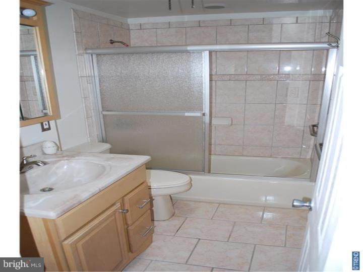 3133 Holly Road Philadelphia, PA 19154 - Photo 11 of 17