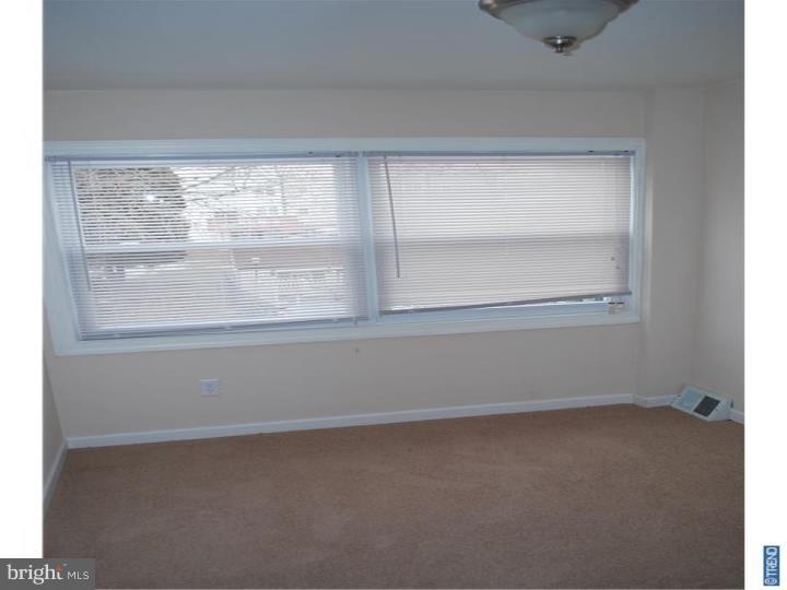 3133 Holly Road Philadelphia, PA 19154 - Photo 10 of 17
