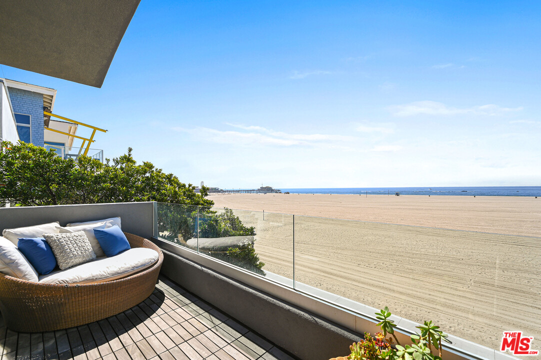 1343 Palisades Beach Road Santa Monica, CA 90401 - Photo 27 of 52