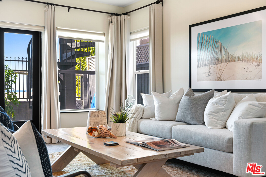 1343 Palisades Beach Road Santa Monica, CA 90401 - Photo 34 of 52