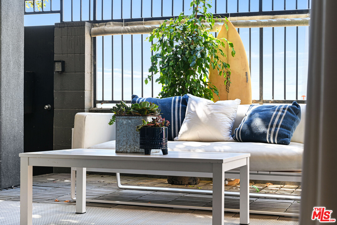 1343 Palisades Beach Road Santa Monica, CA 90401 - Photo 36 of 52