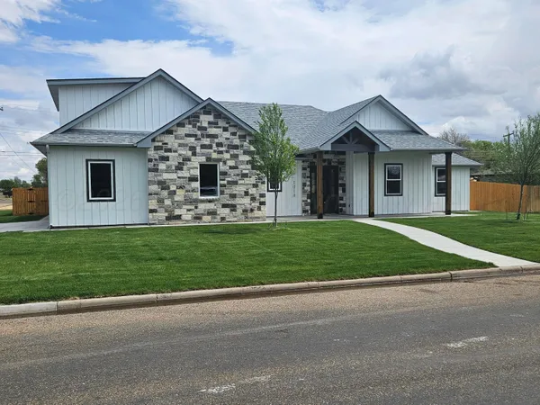 $559,000 | 1010 Oak Avenue, Panhandle, TX 79068