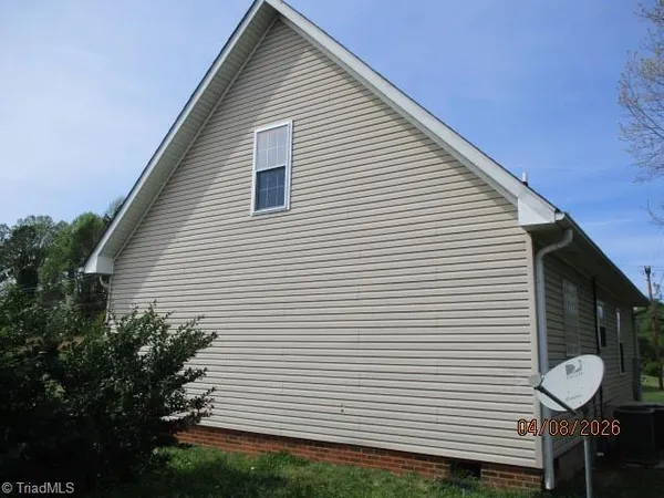 $185,000 | 3011 View Crest Drive, Jonesville, NC 28642