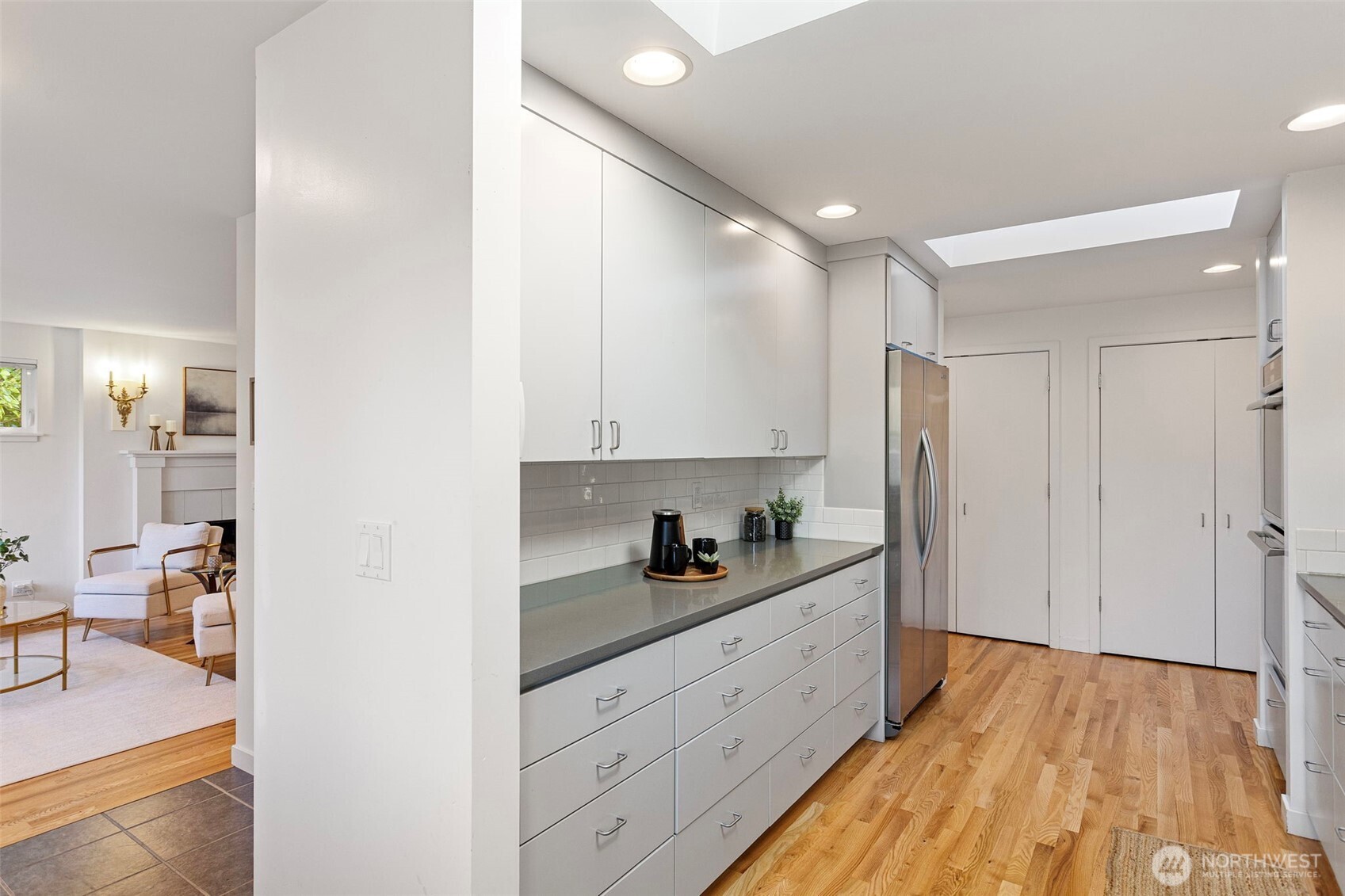 3813 Northeast 70th Street Seattle, WA 98115 - Photo 12 of 40