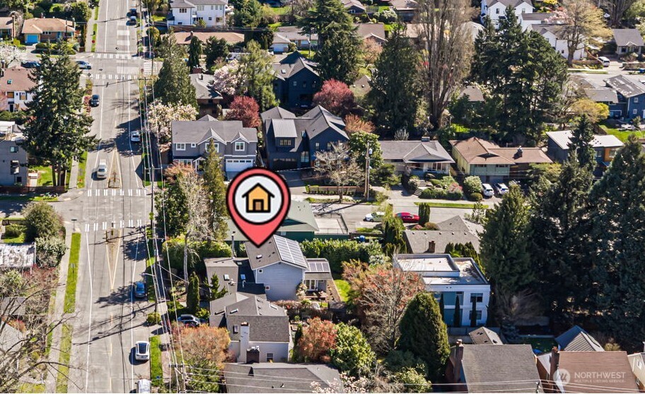 3813 Northeast 70th Street Seattle, WA 98115 - Photo 2 of 40