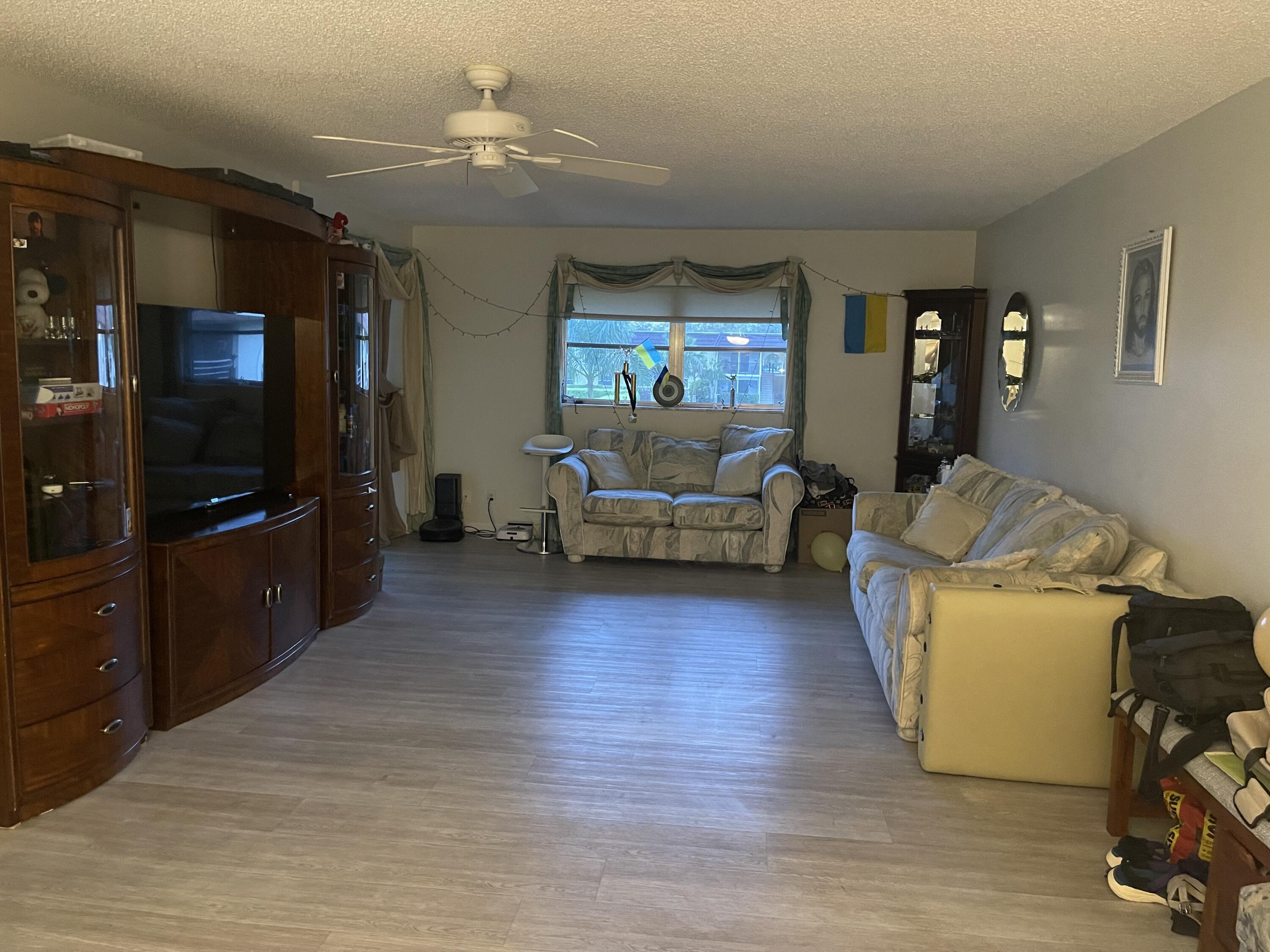 22735 Southwest 66th Avenue Boca Raton, FL 33428 - Photo 6 of 20 IMG_9368
