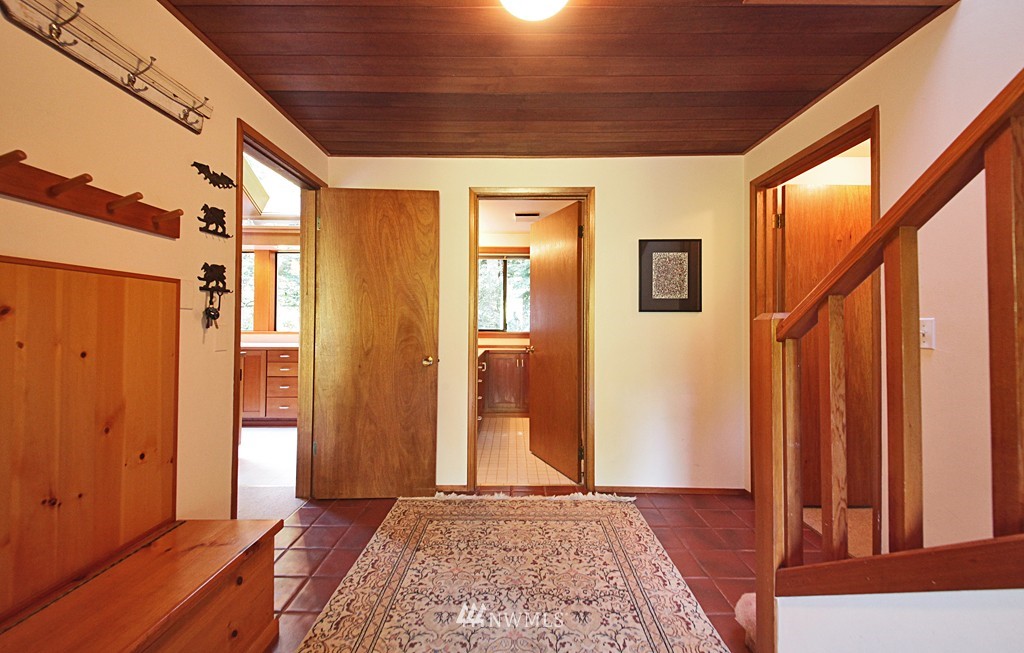 4184 Sandy Point Road Langley, WA 98260 - Photo 5 of 25 Gallery Image 5