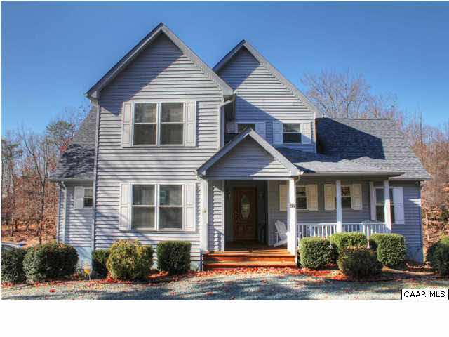 27 Tanglewood Road Palmyra, VA 22963 - Photo 1 of 23 A WATERFRONT BUILT FOR ENTERTAINING...4 Masters - Everyone gets a private bath when visiting!
