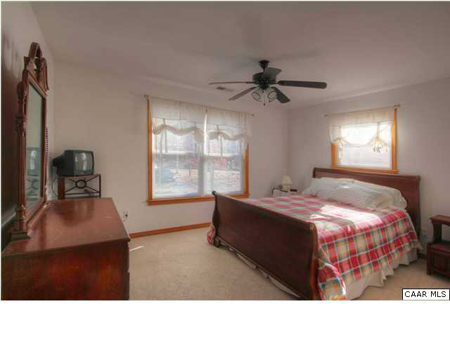 27 Tanglewood Road Palmyra, VA 22963 - Photo 13 of 23 2nd Fl. Guest Suite w/Private Bath