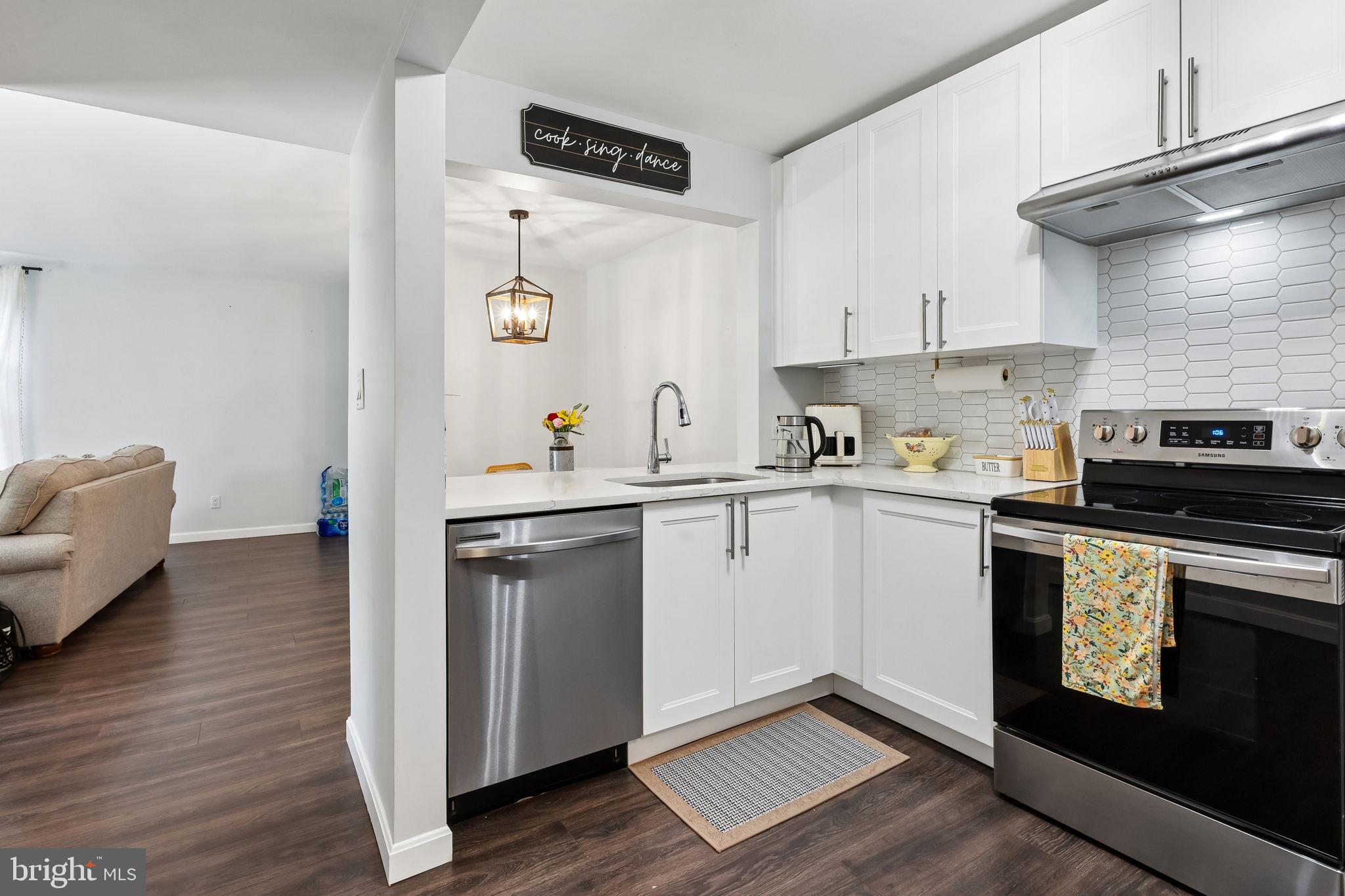 25 South Church Road, Unit 56 Maple Shade, NJ 08052 - Photo 8 of 26 Gallery Image 8
