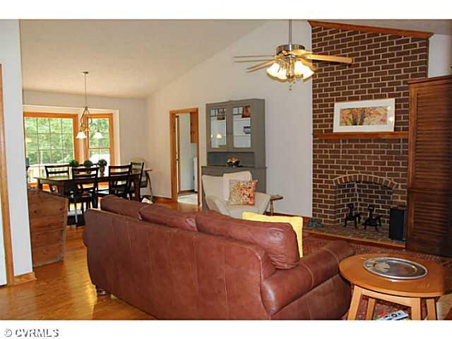 4195 Hopewell Road New Kent, VA 23124 - Photo 8 of 24 Gallery Image 8