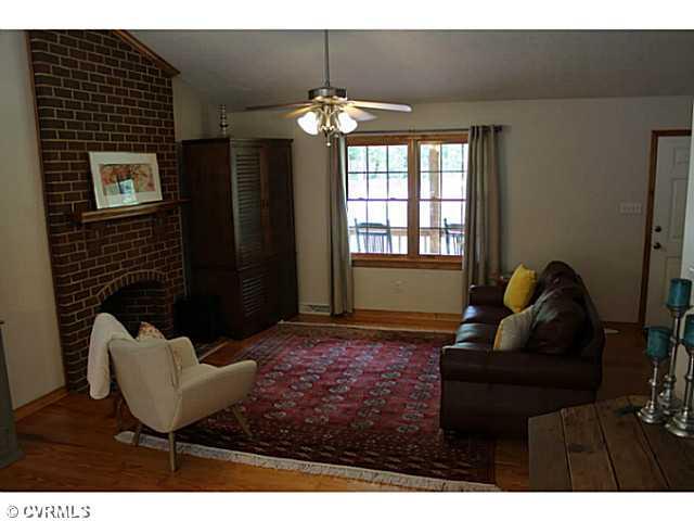 4195 Hopewell Road New Kent, VA 23124 - Photo 9 of 24 Gallery Image 9