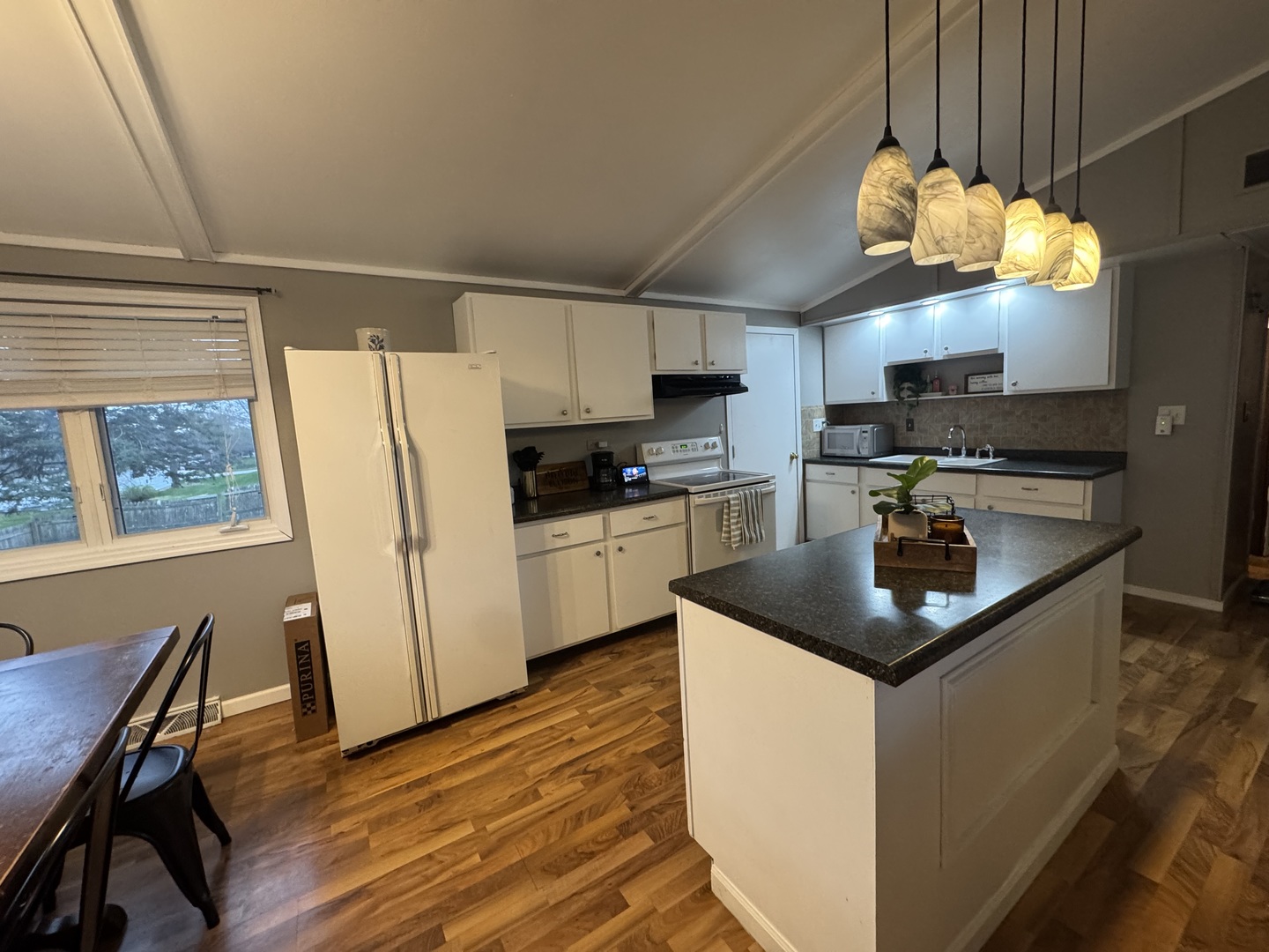 604 Southwest 8th Street Aledo, IL 61231 - Photo 8 of 15