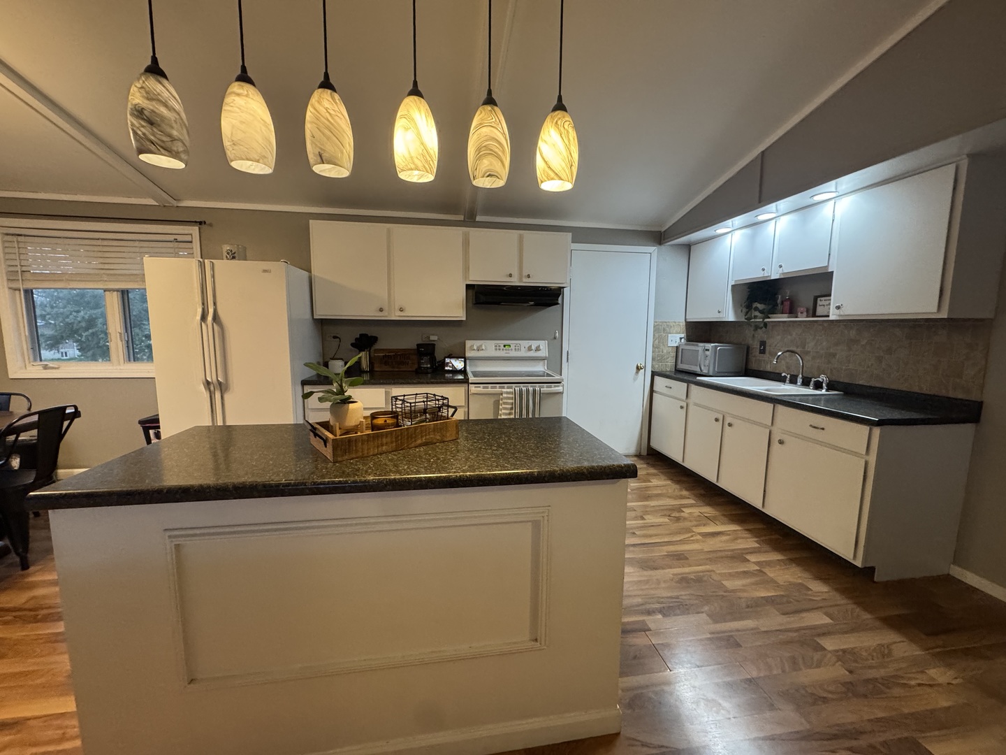 604 Southwest 8th Street Aledo, IL 61231 - Photo 10 of 15