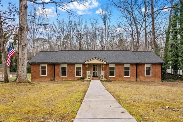 $349,500 | 326 Camelot Drive, Salisbury, NC 28144