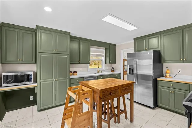 $349,500 | 326 Camelot Drive, Salisbury, NC 28144