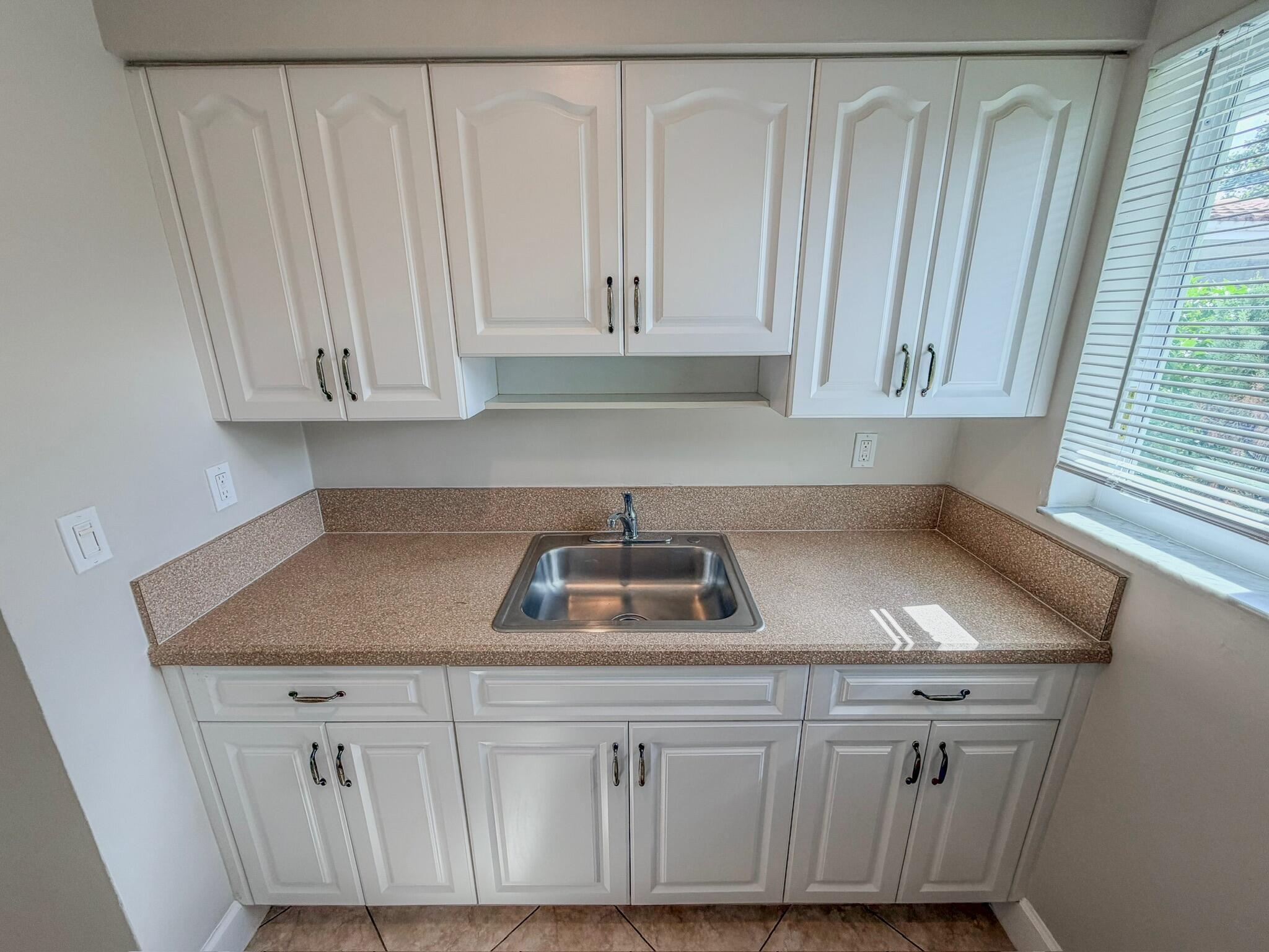 541 Northeast 44th Street, Unit B Boca Raton, FL 33431 - Photo 5 of 15 24F29AD0-388B-4B9C-8206-251D1BF829EE_1_1