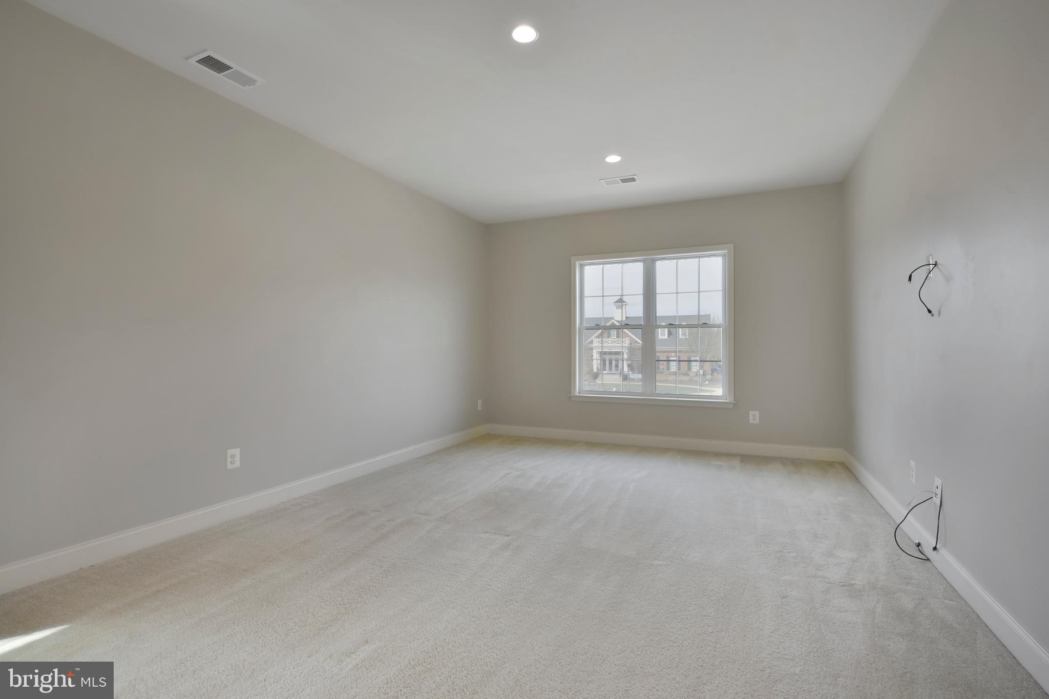 43059 Old Ryan Road Ashburn, VA 20148 - Photo 25 of 60 Primary Bedroom with Sitting Room