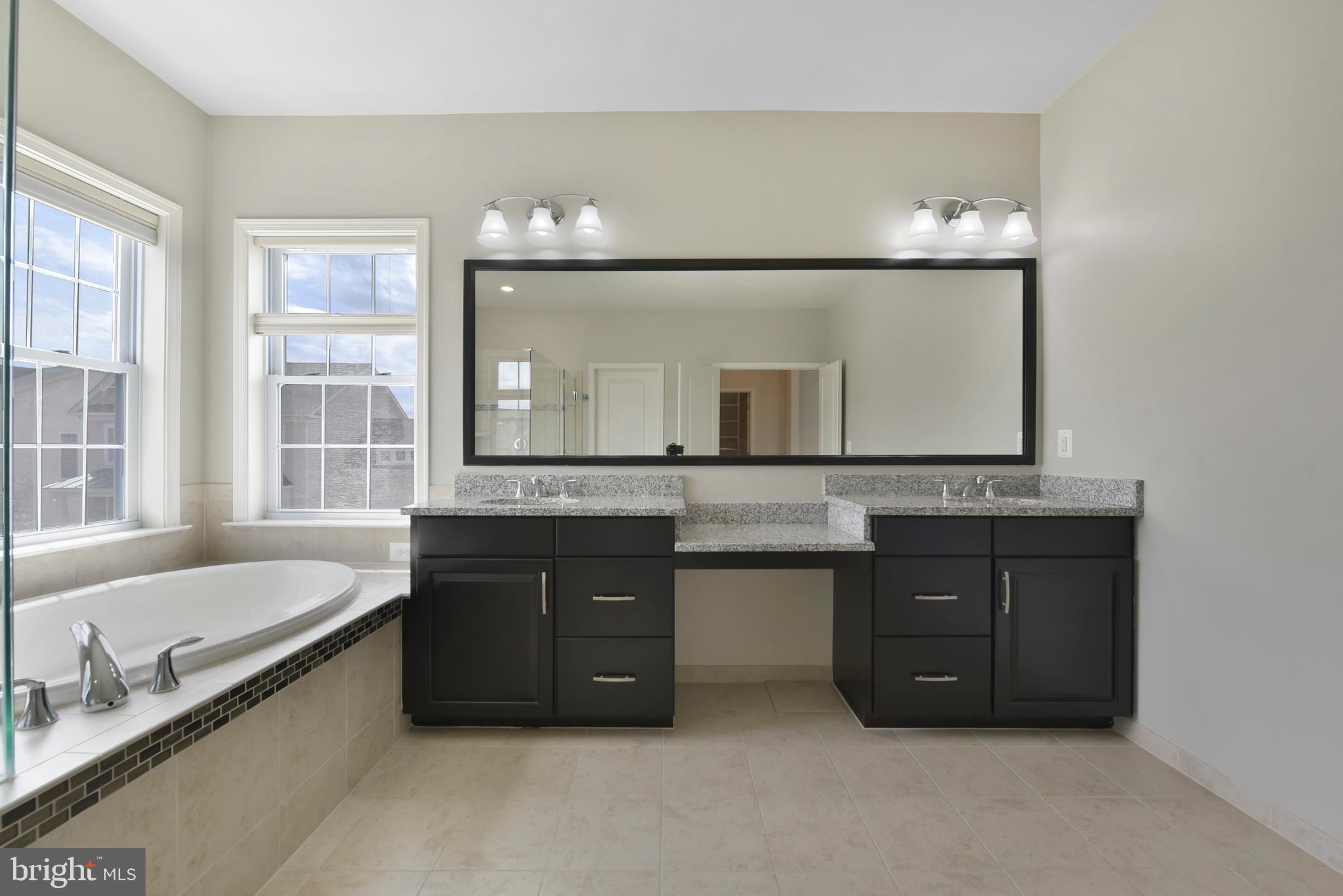 43059 Old Ryan Road Ashburn, VA 20148 - Photo 28 of 60 Primary Bath