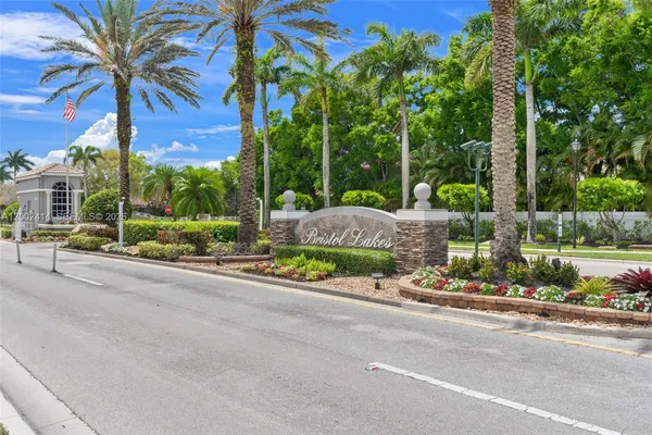 $949,000 | 7476 Brunswick Circle, Boynton Beach, FL 33472