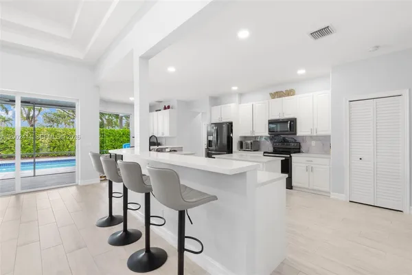 $949,000 | 7476 Brunswick Circle, Boynton Beach, FL 33472