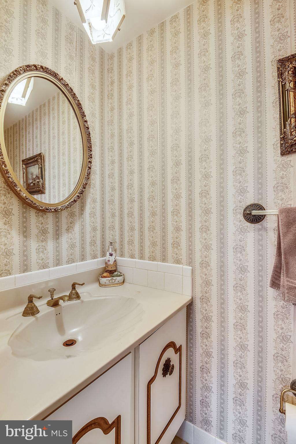 1301 South Glebe Road Arlington, VA 22204 - Photo 16 of 28 Half Bath on main level