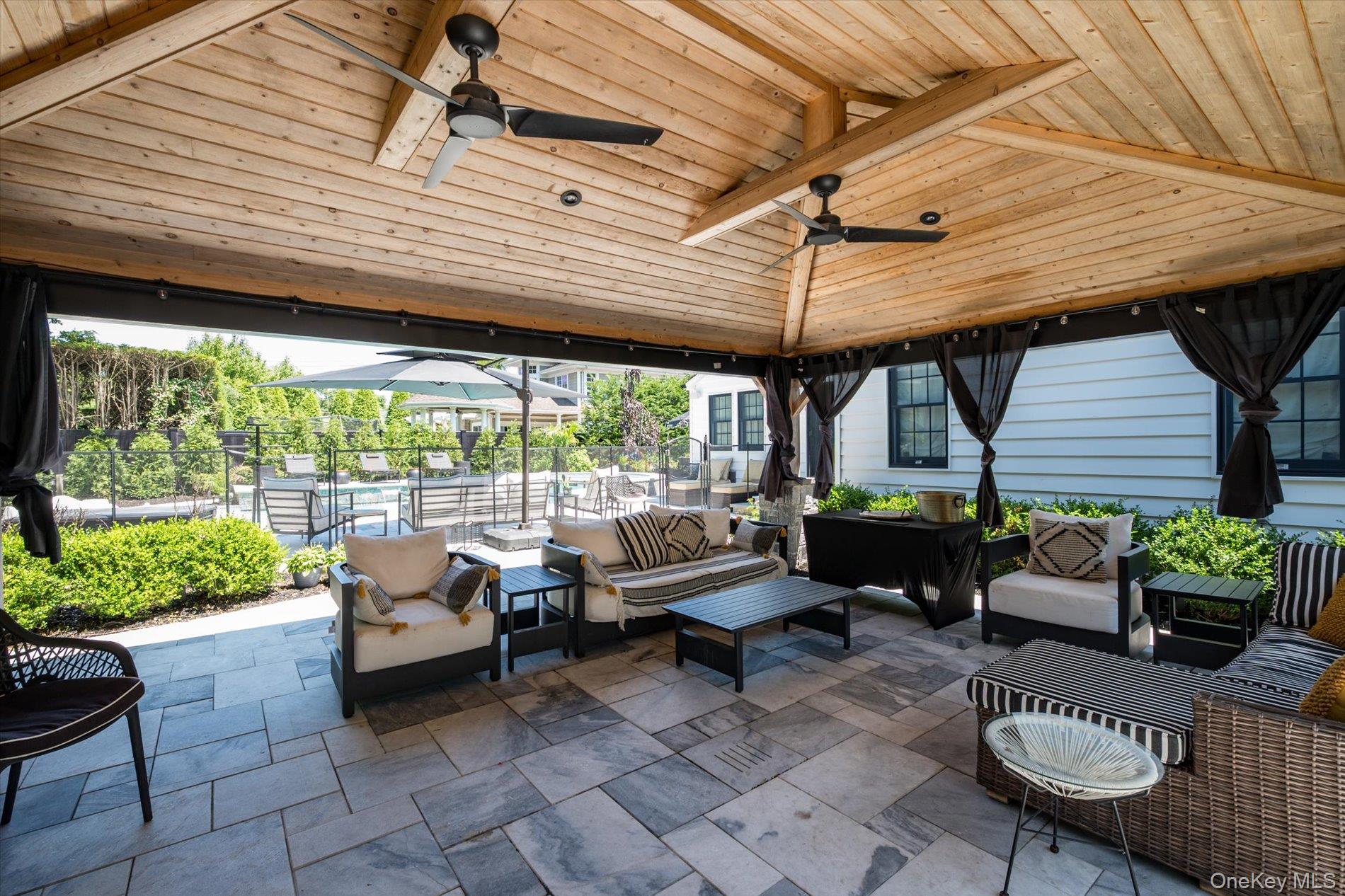 131 Fairview Road Massapequa, NY 11758 - Photo 13 of 50