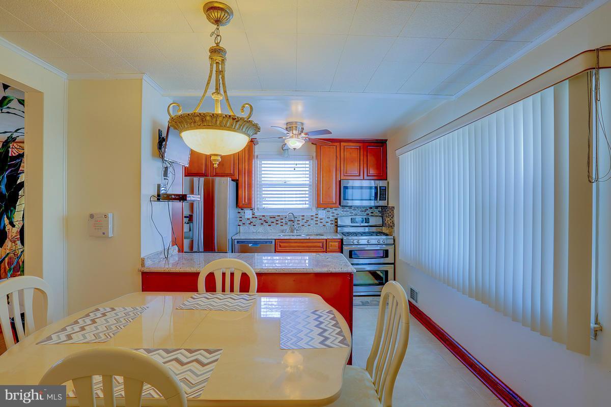 6815 Westridge Road Baltimore, MD 21207 - Photo 12 of 30 Kitchen