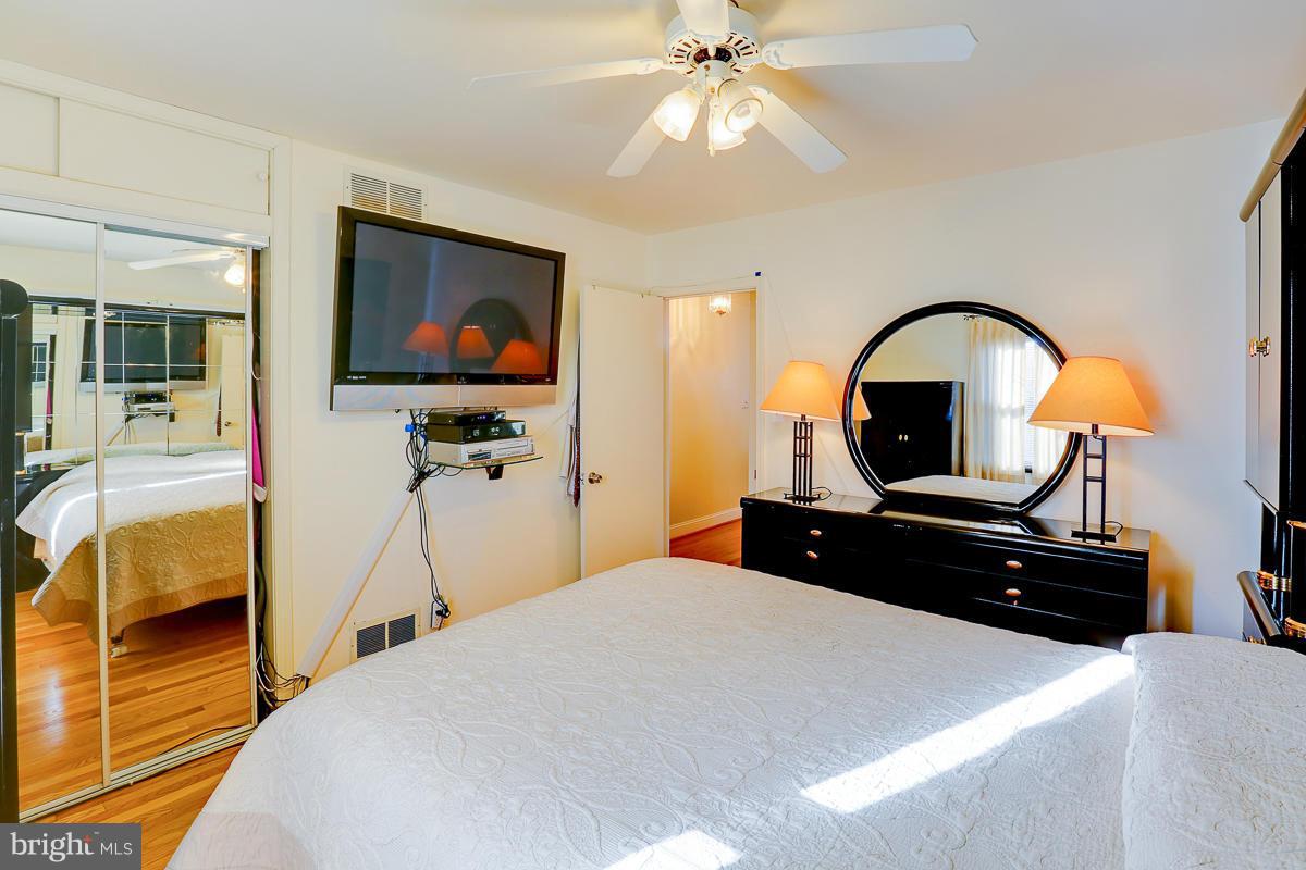 6815 Westridge Road Baltimore, MD 21207 - Photo 19 of 30 Bedroom (Master)