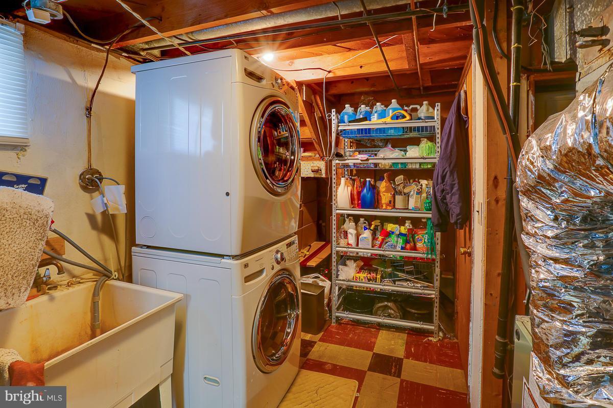 6815 Westridge Road Baltimore, MD 21207 - Photo 29 of 30 Interior (General)
